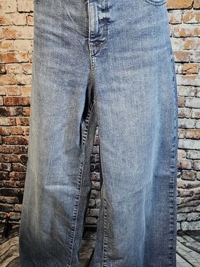 NWT NYDJ Teresa Wide Leg Fray Hem Jeans Size 10 Picasso Lake Lift Tuck Denim
